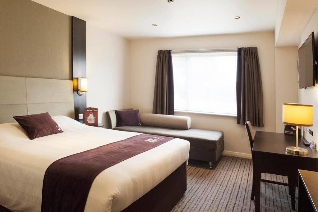 Premier Inn Manchester Trafford Centre North Kültér fotó